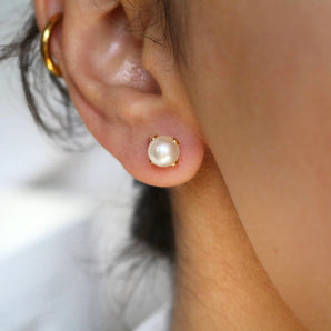 Aretes Nova
